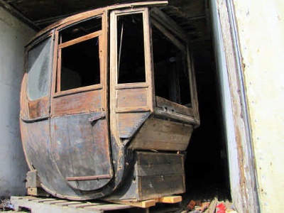 carriage body side view