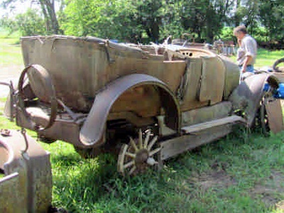 Overland Model 90 back view