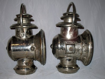 side view of compatible pair of side lamps