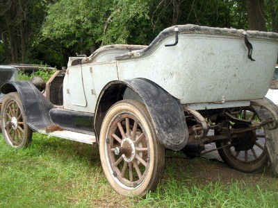 1914 Buick Model 25 rear view