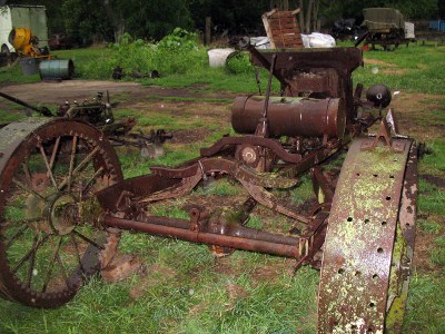 rear view of 1919 Ford tractor conversion kit