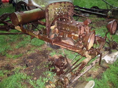 front view of 1919 Ford tractor conversion kit