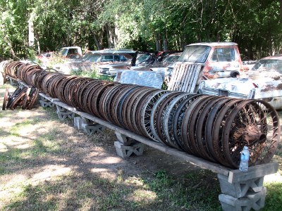 wheels, rims, and fellow bands