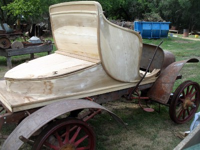 1906 Cadillac right view